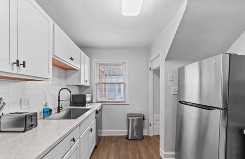 Cleveland House | Stylish & Spacious 4-bedroom house