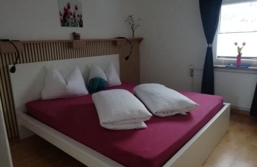 Stams Apartment | Stylish & Spacious Apartment with Patio