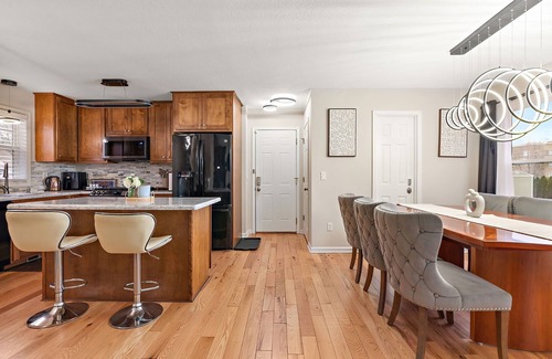 Fridley House | Stylish & Spacious Retreat - with a High tech Movie Theater near DT Minneapolis