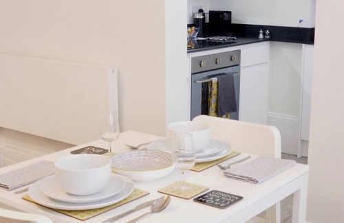 Hove Apartment | Stylish studio apartment in central Hove.