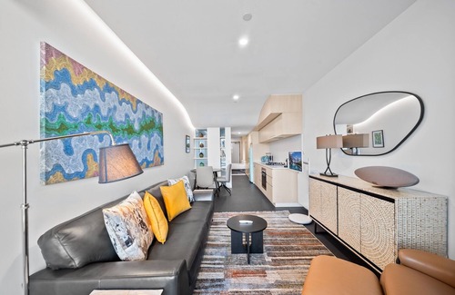 City West Apartment | Stylish Studio in Acton with Stunning Water Views