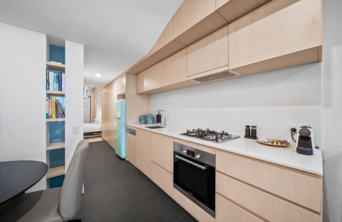 City West Apartment | Stylish Studio in Acton with Stunning Water Views