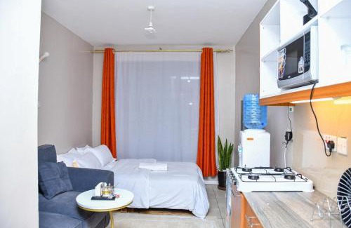 Kiambu Apartment | Stylish Studio with Rooftop Pool in Nairobi-JoJo Homes