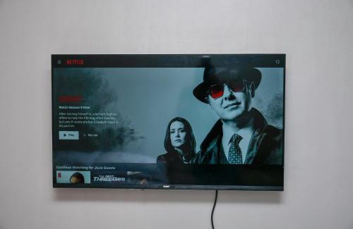 Kiambu Apartment | Stylish Studio with Rooftop Pool in Nairobi-JoJo Homes