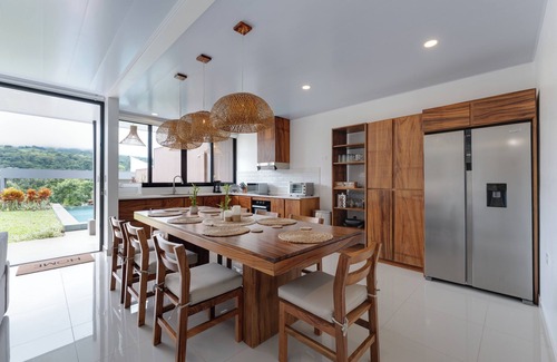 Barrio Pilo Villa | Stylish Volcano Villa w/Jacuzzi & Private Pool, volcano views, sun deck, WiFi