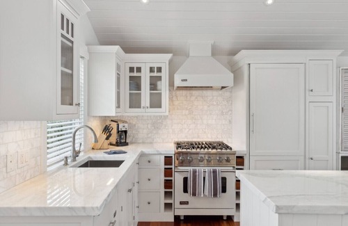 Ogunquit House | Stylish Waterfront Hideaway for 4 | Stunning Views | Walk to Beach & Town