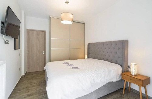 Goudi Apartment | stylish zografou apartement