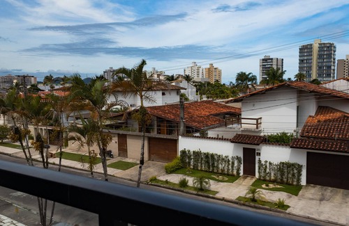 Poiares House | Suíte Independente a 200m Praia Indaiá - 01 Suíte em Caraguatatuba
