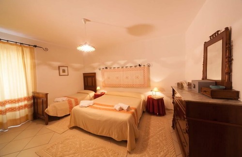 Villanova Monteleone Bed & Breakfast | Su Cantaru