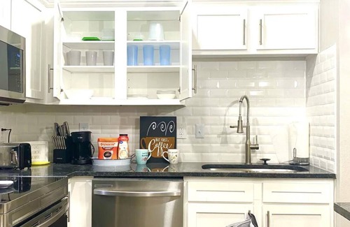 Dunwoody Apartment | SUAVE&SPACIOUS SUITE NEAR EVERYTHING