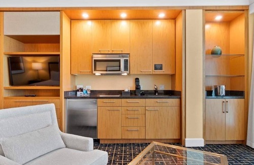 Las Vegas Apartment | Sub Penthouse Trump Tower Studio 4112