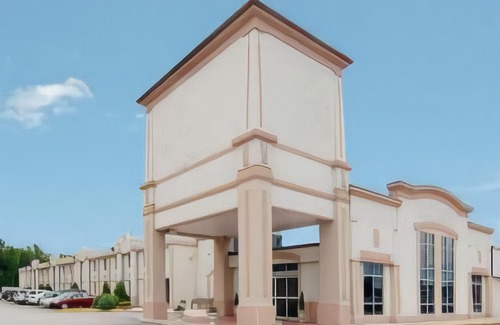 Bermuda Hotel | Suburban Extended Stay Hotel Chester I-95