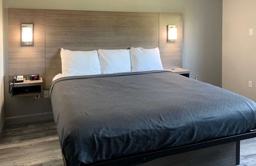 Bay VIew Addition Hotel | Suburban Extended Stay Hotel Near Panama City Beach