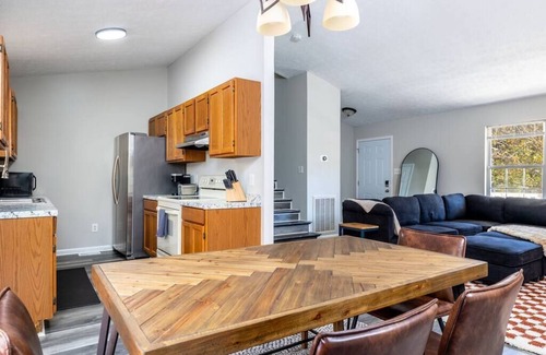 Knoxville House | Suburban Home on the Northwest Side of Knoxville