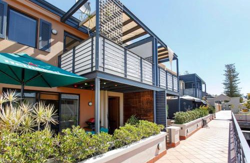 Fremantle Apartment | Suffolk Villa Fremantle On Your Doorstep Location