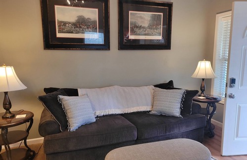 Madison House | Sugar Maple at Dugan Hollow Retreats ~nPrivate, charming 1-bedroom Guest House