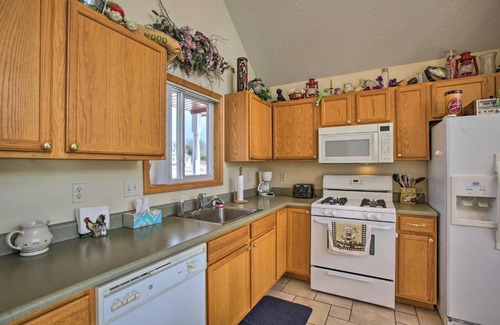Gladwin House | Sugar Springs Getaway 2 Mi to Lake Lancer!