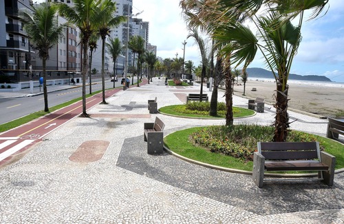 Aviacao Apartment | Suitable for 06 people - Praia Grande - Aviation - One block from the beach.