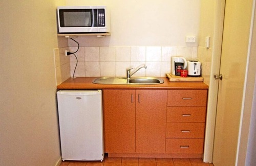 Margaret River Apartment | Suite 26 |Town Central | Walk To Cafes | Sleeps 3
