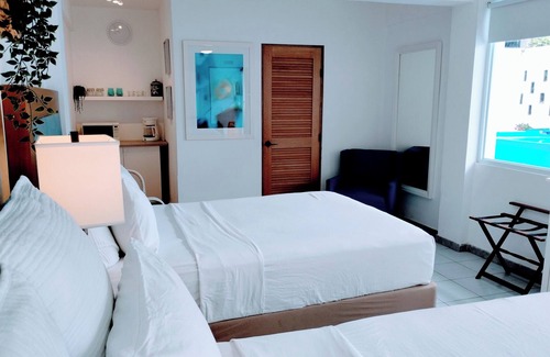 Ocean Park Hotel | Suite #7 at Trinitaria House Hotel