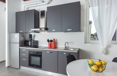 Carpenzago Apartment | Suite apartment on Naviglio Castel view