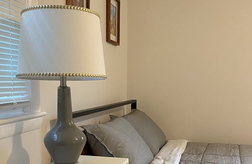 Oxon Hill House | Suite at Oxon Hill: near Gaylord, MGM, National Harbor