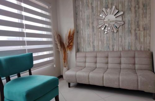 Urdesa Apartment | Suite at Pacific Plaza/Parque Empresarial Colón