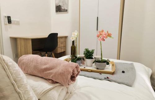 Jinjang Apartment | Suite Enesta Kepong MRT Linked 3BR by Luvit Stay