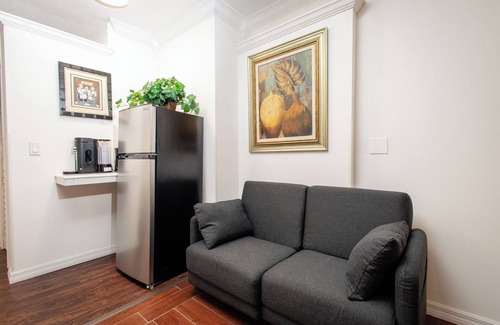 Lakeland Apartment | Suite Escape in Family friendly area