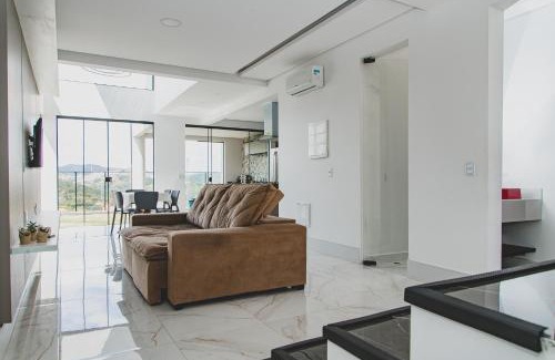 Nazare Paulista House | Suite Luxo com Piscina Privativa e Jacuzzi