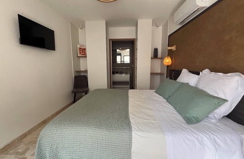 Uzes Bed & Breakfast | Suite Parentale Indépendante au Sein de la Maison D'hamih, Avec Petit-déjeuner