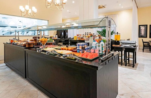 Reboucas House | Suite Prime Family by ¼ UmQuarto 2-PR.