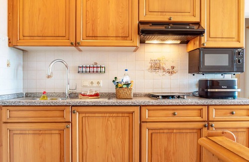 Spalt Apartment | Suite 'Seensucht' with Lake View, Shared Garden and Wi-Fi