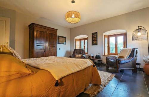 Saint-Privat-d'Allier Bed & Breakfast | Suite spacieuse avec bien-être, parking, wifi, à Saint-Privat-d'Allier - FR-1-582-491