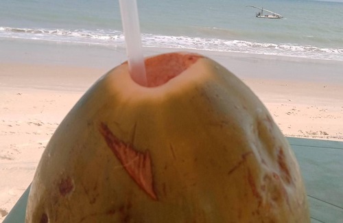 Caucaia Apartment | Suite, studio Icaraí/Cumbuco Air, TV, Minibar and microwave 5km Cumbuco