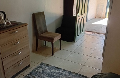 Santana do Livramento Cabin | Suite with private garage. Location: 5 km from the center. (Pets are welcome!)