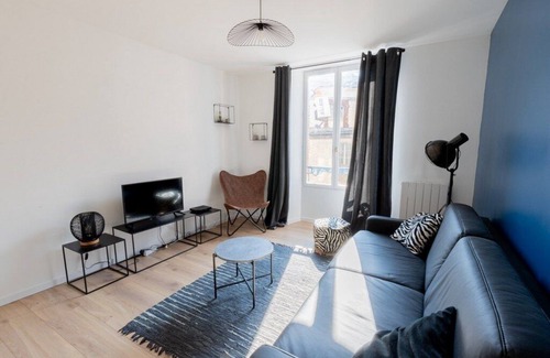 Epernay Apartment | Suite West Side Story - 2 Pers A 2 Minutes à Pieds de L'avenue de Champagne !