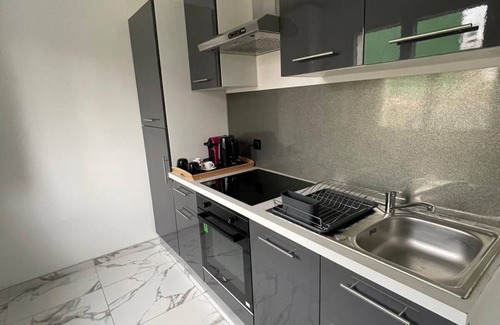 Melun House | ❤️Suite with Jacuzzi privé❤️ 20min from Fontainebleau