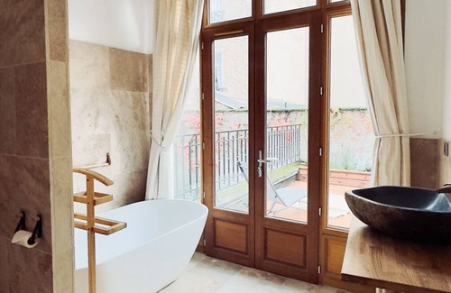 Thermal Apartment | Suites de L'Opéra with private terrace