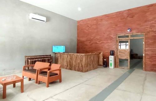 Rendeh Hotel | Sukawana Guest House Mitra RedDoorz
