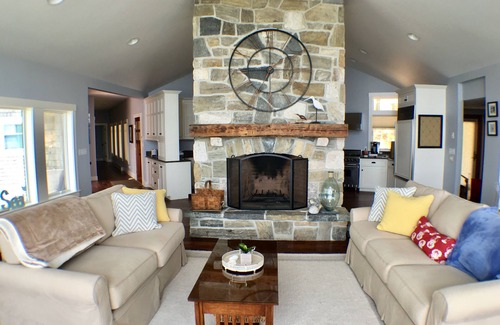 Northport House | Summer 2026 calendar open! Enjoy panoramic ocean views from home near Camden