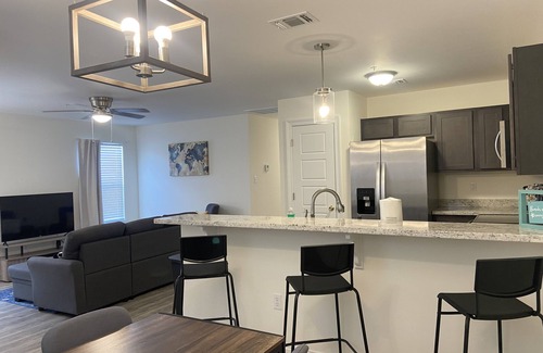 Gulfport House | Summer Fun/Beach/Shopping and much more!