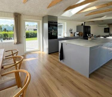 Vinderup House | Summer House With Wilderness Bath And Water Views