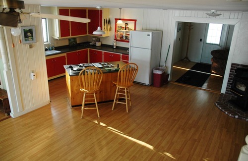 Monmouth House | SUMMER OF '26 RESERVATIONS BEGIN AFTER 1/1/26.HAPPY NEW YEAR!