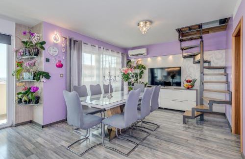 Stobrec Apartment | SUMMER ORCHID - Spacious Duplex By The Beach & PS5