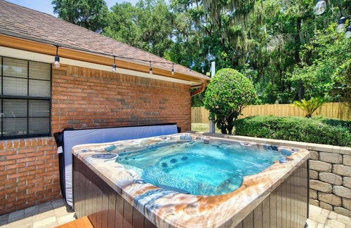 Southside House | ~Summer Recess Sleeps 12 Spa & Beaches~