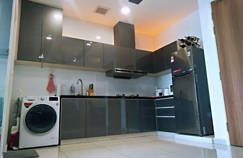 Bukit Jalil Condo | Summer 's Homestay