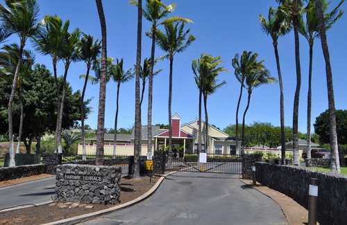 Waikoloa Condo | Summer SPECIAL $125/night. QUIET! PRIVATE! POOL! GOLF! SHOPPING! RESTAURANTS!