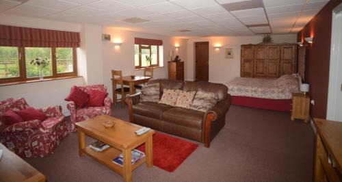 Tilbrook Apartment | Summerfield Farm