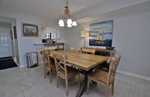 Gulf Shores Condo | Summerhouse West 207B- Everything is Better in Flip Flops! Book Now